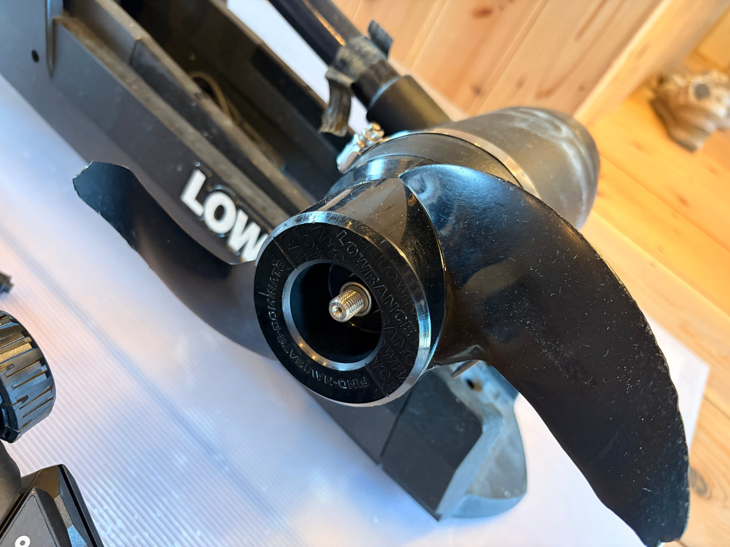 【中古】LOWRANCE GHOST 47インチ