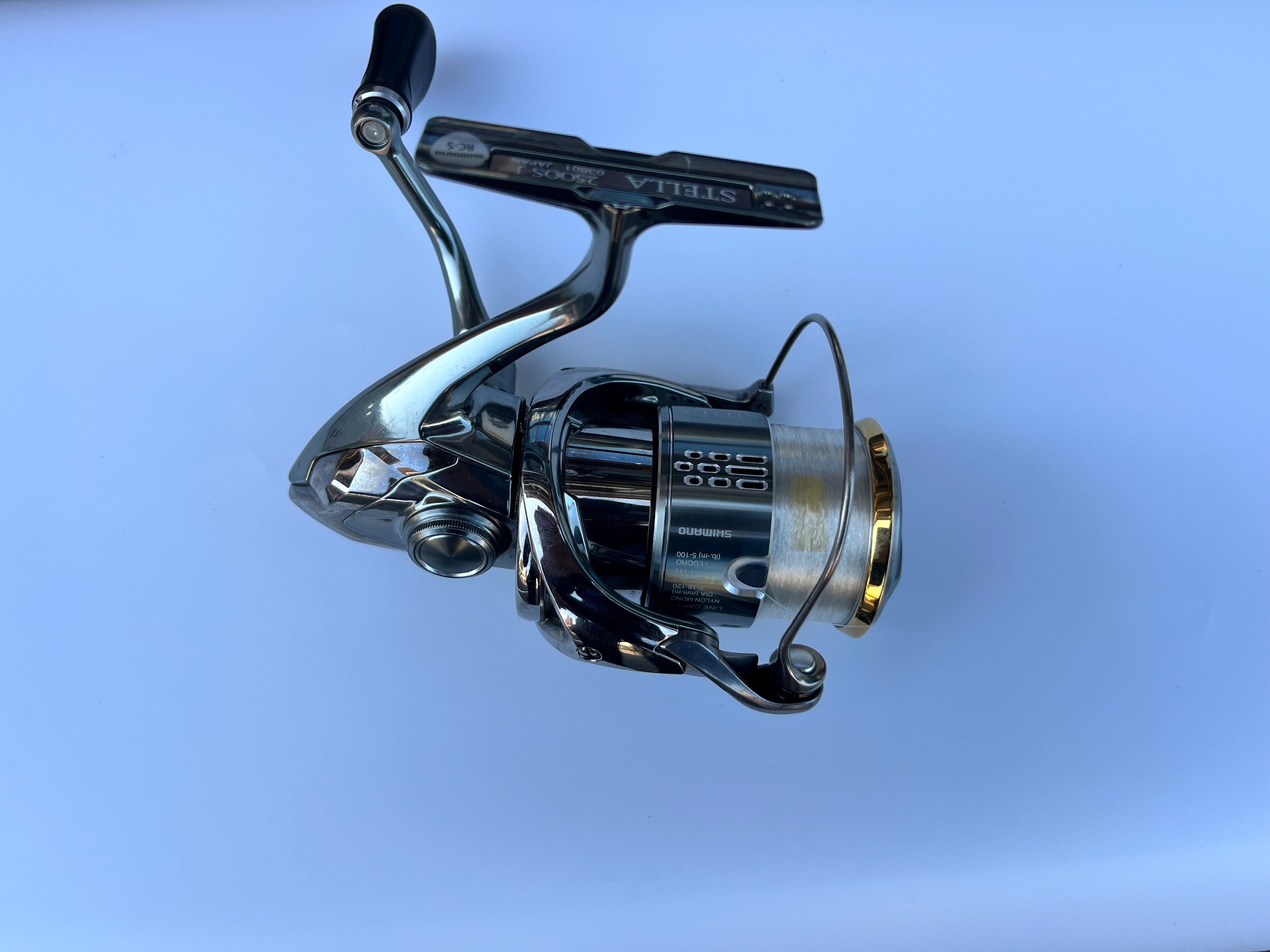 SHIMANO - 新品 未使用 シマノ 18 ステラ 2500s shimano saella シマノ(SHIMANO) 18 ステラ(STELLA) 2500SHG - 【バス・トラウト