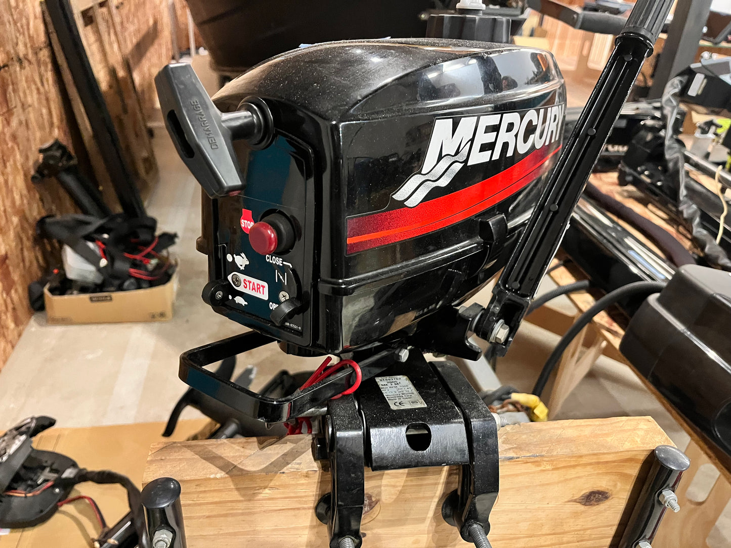 【中古】MERCURY 船外機 2馬力